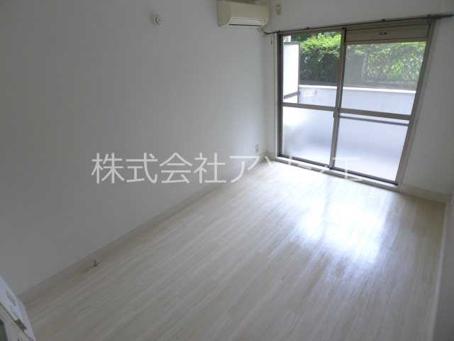 居室・リビング　洋室6帖