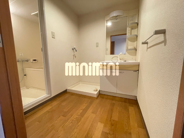 洗面設備　※別のお部屋の写真です