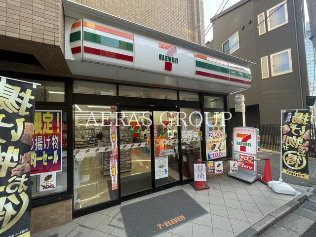 コンビニ　セブン-イレブン 世田谷用賀駅東店（コンビニ）まで277m