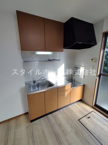 キッチン　別部屋写真です。