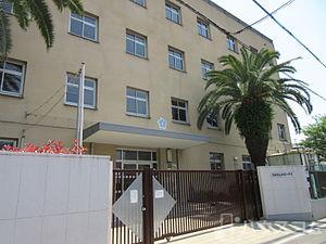 小学校　大阪市立神津小学校（小学校）まで400m