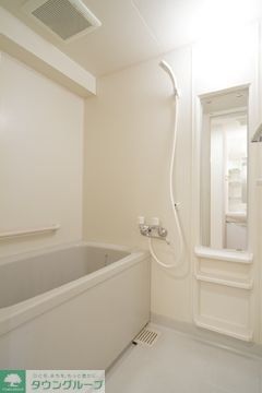 バス・シャワールーム　※写真は同タイプ住戸です。