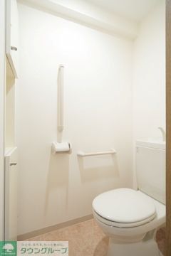トイレ　※写真は同タイプ住戸です。