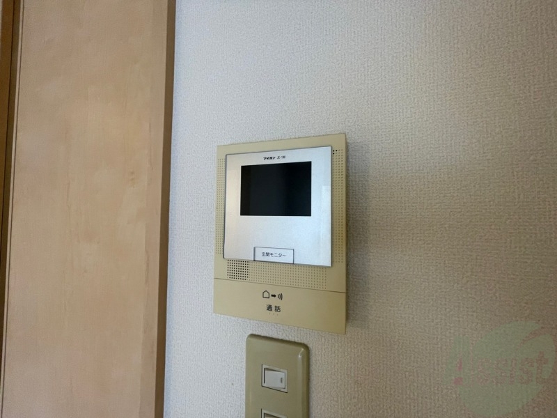 その他設備　ＴＶモニター付インターホンです。来客者の顔が見えるので安心！