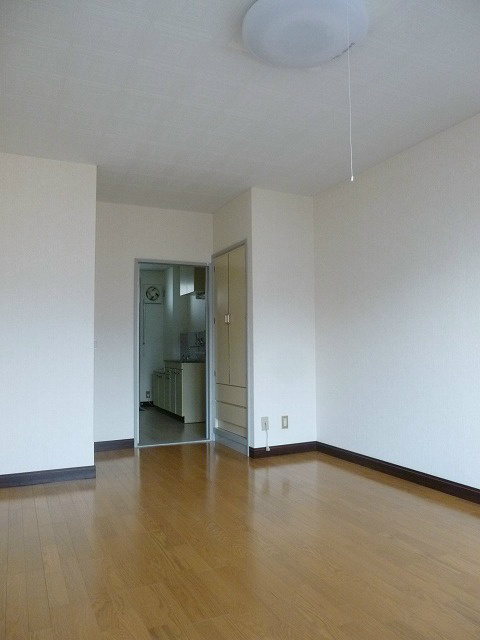 居室・リビング　写真は別号室のお部屋です