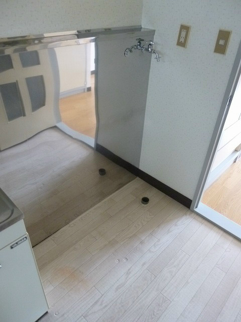 その他設備　洗濯機置き場　写真は別号室のお部屋です