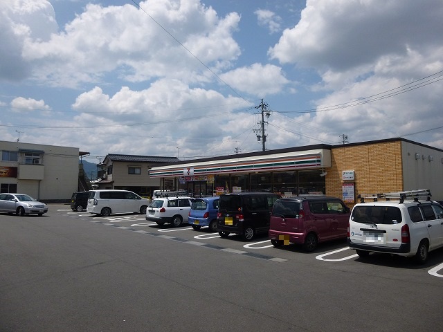 コンビニ　セブンイレブン 長野母袋店（コンビニ）まで979m