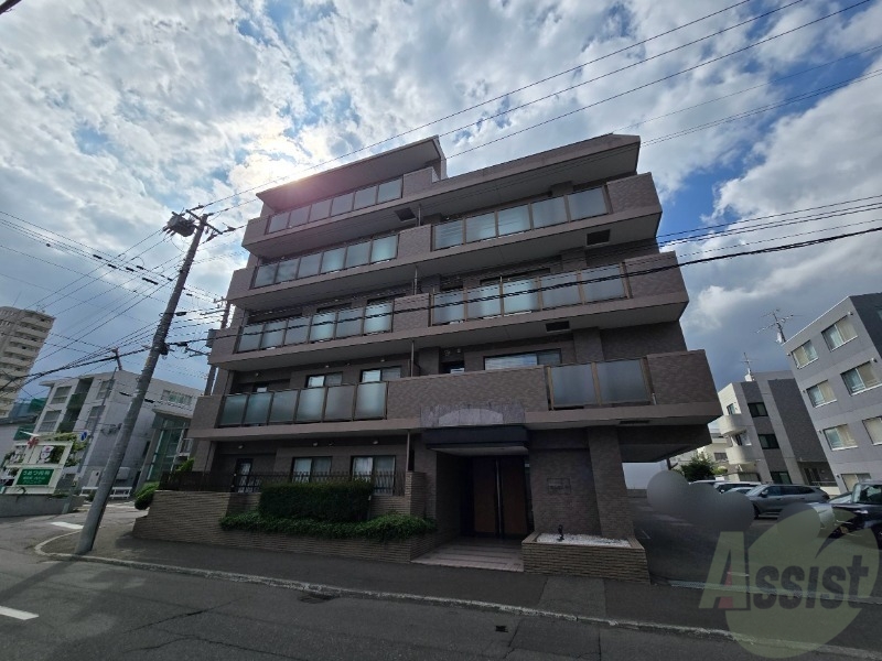 建物外観　札幌市中央区宮の森三条「パーク・ハイム宮の森三条」