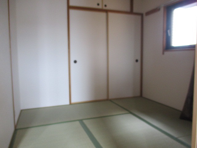 居室・リビング　落ち着く畳のお部屋です