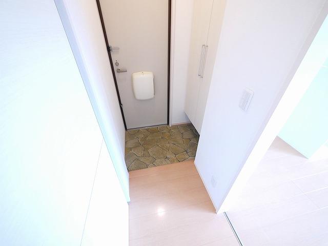 玄関　シンプルで使いやすい玄関です