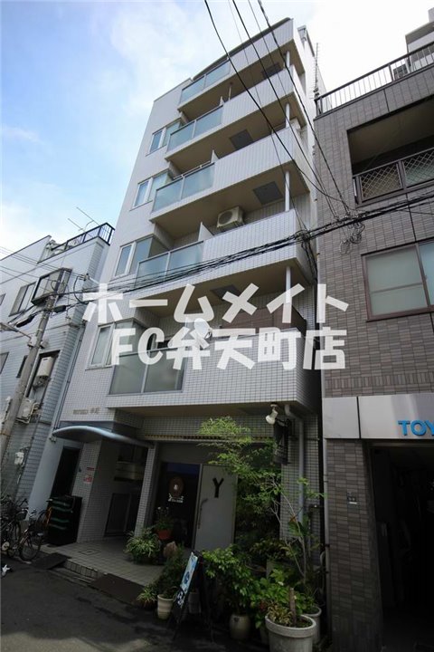 建物外観　落ち着いた雰囲気の外観です