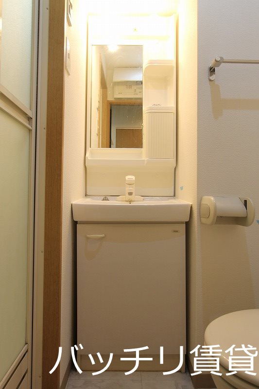 洗面設備　＊画像は別部屋の為イメージ、現状を優先致します。