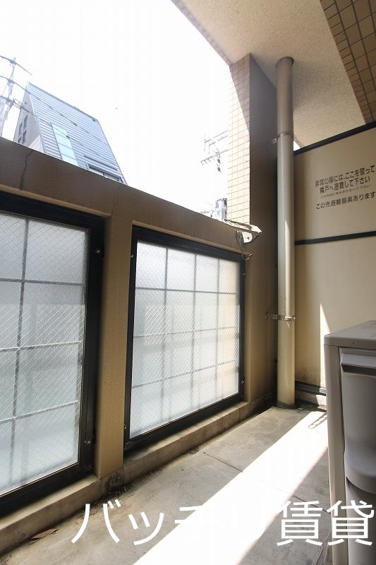 バルコニー　＊画像は別部屋の為イメージ、現状を優先致します。
