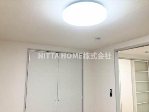 その他設備　各部屋に照明器具完備！！