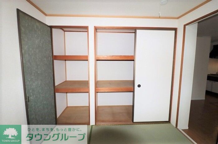 収納　※別号室参考写真です