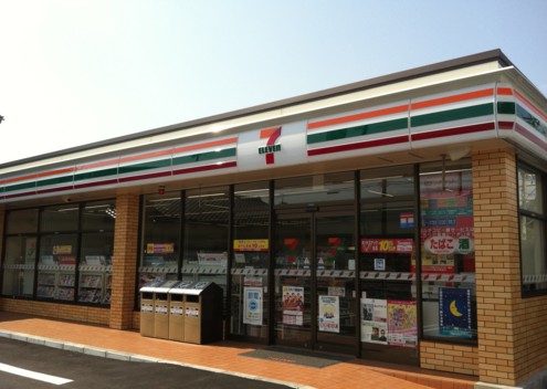 コンビニ　セブン－イレブン 根津駅前店（コンビニ）まで287m
