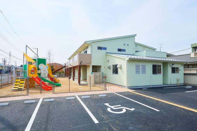 幼稚園・保育園　よしかわ杜の保育園（幼稚園・保育園）まで277m