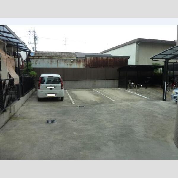 駐車場　駐車場（空き要確認）