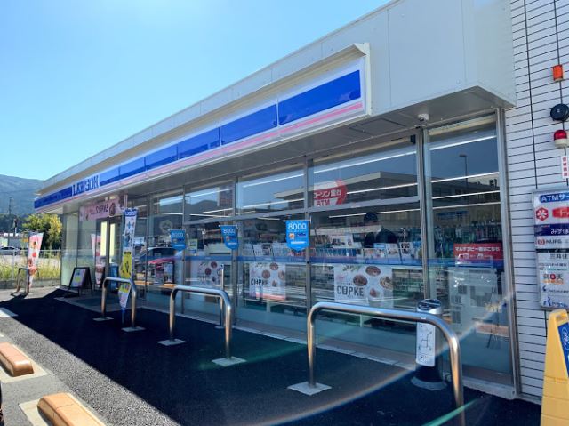 コンビニ　ローソン恵那市役所前店（コンビニ）まで430m