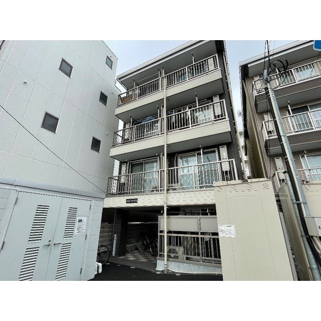 川口プラザDの外観写真