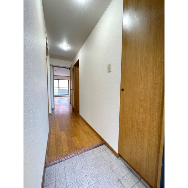 フォンス平尾の玄関写真