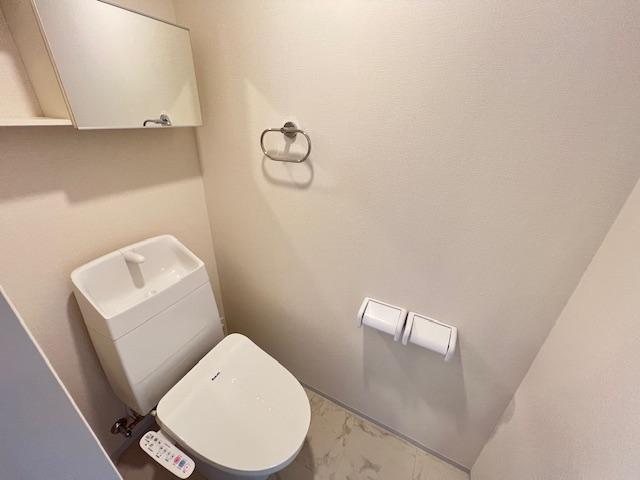 小田原市酒匂 アパートII期工事のトイレ写真