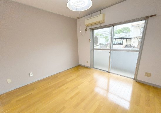 ＪＲ豊肥本線 東海学園前駅 徒歩5分 3階建 築37年の内装写真