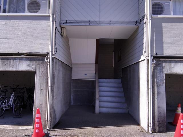 SAJA’90B棟の外観写真