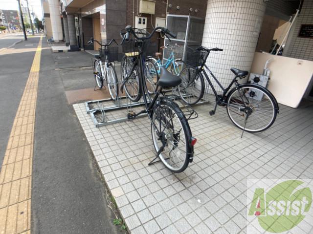 地下鉄南北線 北１８条駅 徒歩3分 8階建 築38年の外観写真