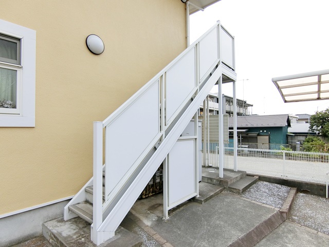 小田急江ノ島線 長後駅 徒歩4分 2階建 築24年の外観写真