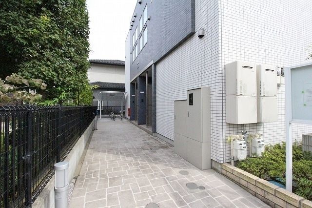 エントランス　★お問い合わせはタウンハウジングまで★
