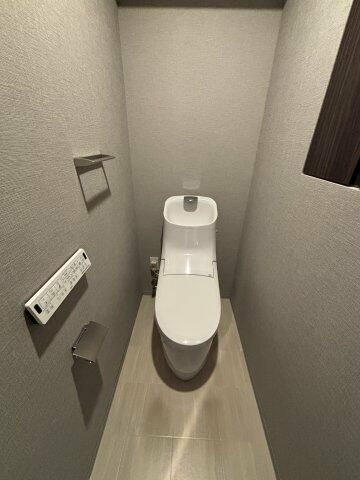 ＪＲ山手線 新大久保駅 徒歩6分 12階建 築7年のトイレ写真