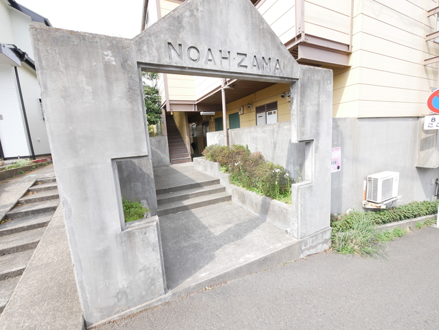 エントランス　★おしゃれな門のあるエントランスです★