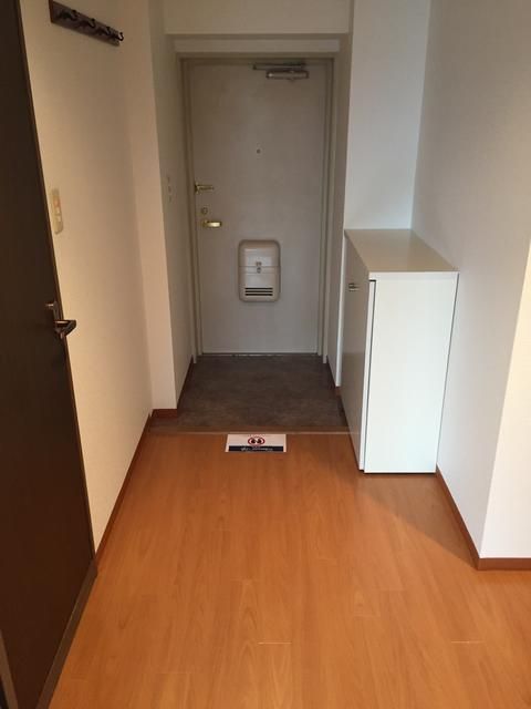 グリーンパーク北千住3 1番館の居間写真