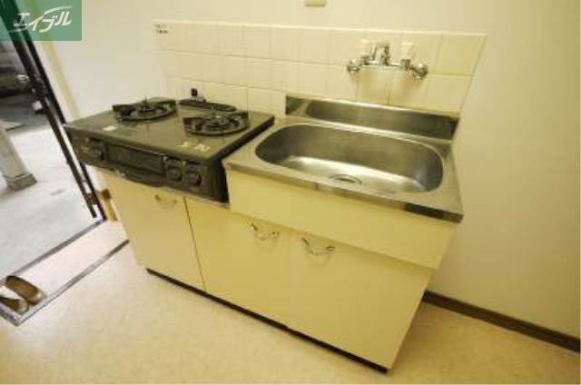 キッチン　別のお部屋の写真です。実際とは異なります。