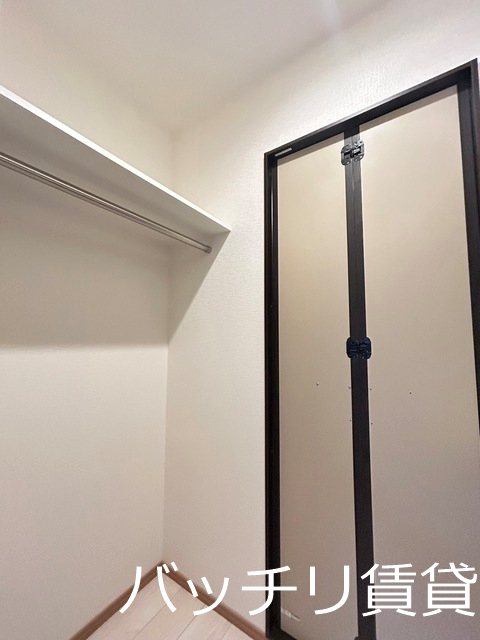 収納　画像は別号室の為、現況優先