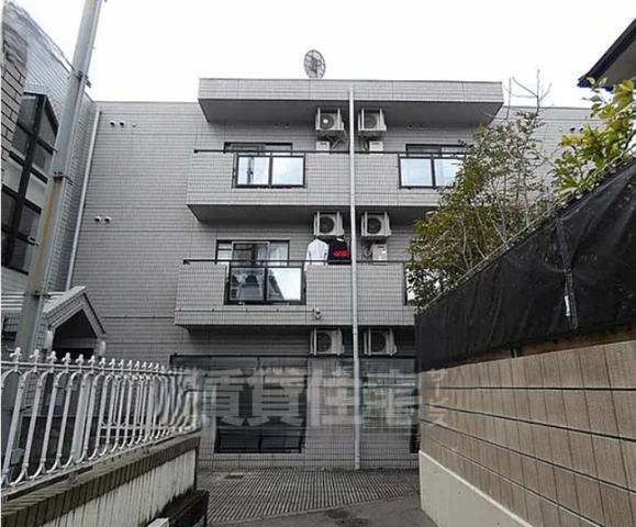 グランタック竜安寺の外観写真