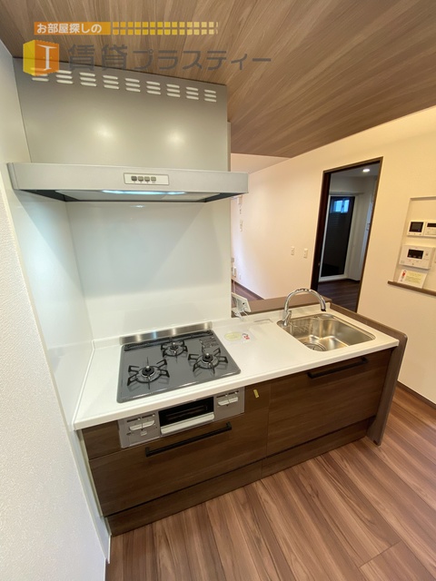キッチン　会話が弾むカウンターキッチンです。