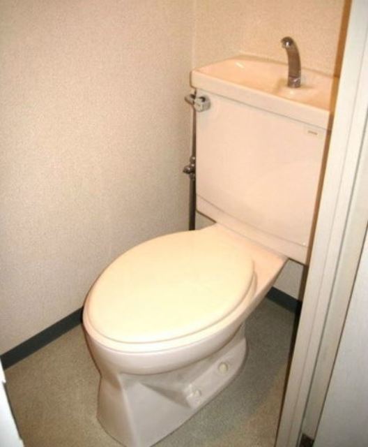 トイレ　※別部屋参考写真