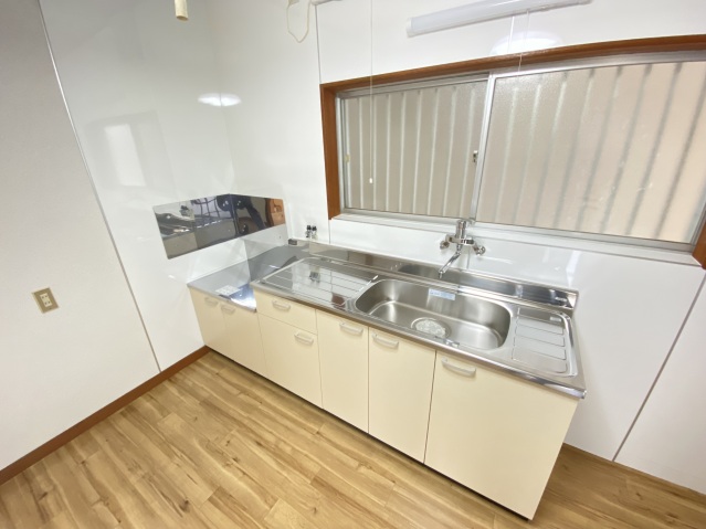 新屋敷戸建152-1のキッチン写真