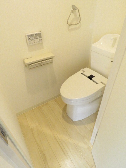 トイレ　トイレ