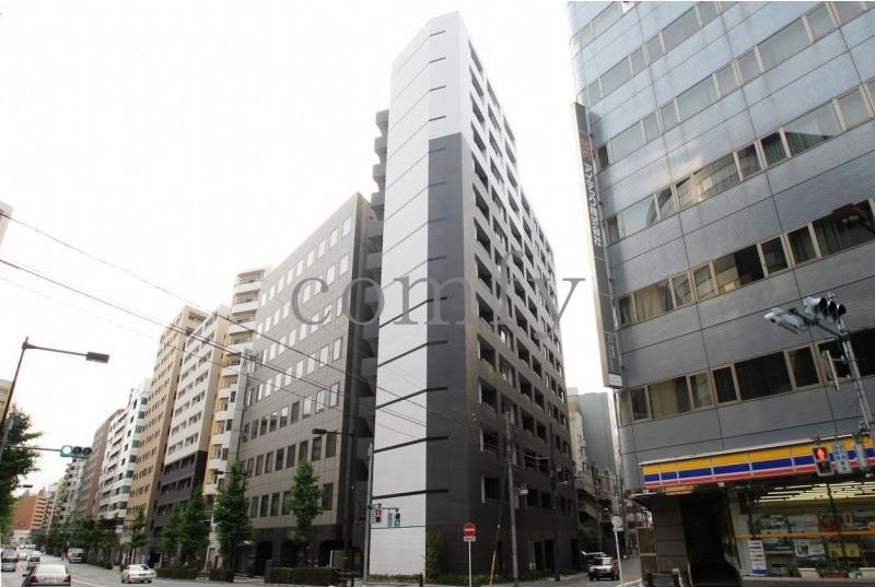 建物外観　タイル貼りの重厚感のある外観