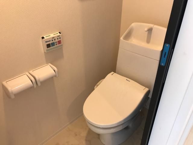 アイストンのトイレ写真