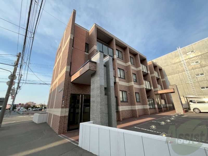 建物外観　札幌市北区北３８条西「αＮＥＸＴ麻生」