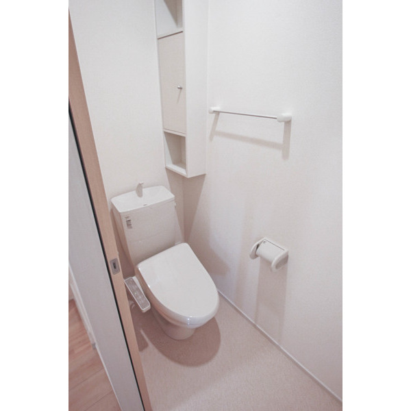 トイレ　同じ建物の別なお部屋