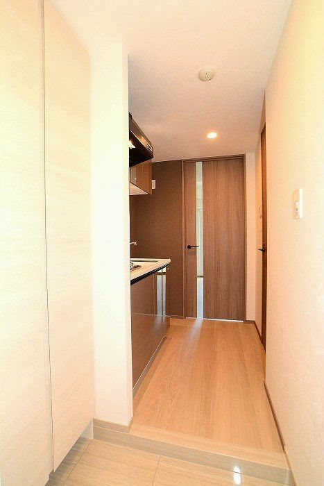 京王線 京王八王子駅 徒歩3分 7階建 築9年の玄関写真