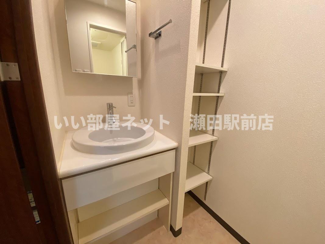 洗面設備　同仕様写真