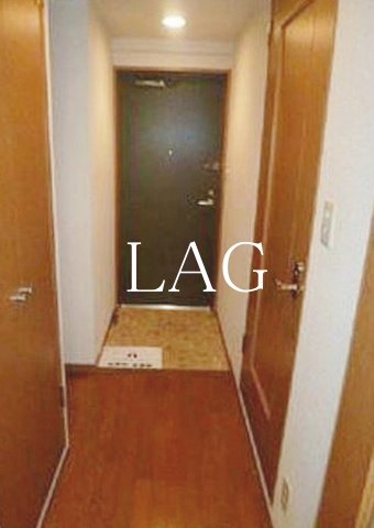 ルート四谷三丁目の玄関写真