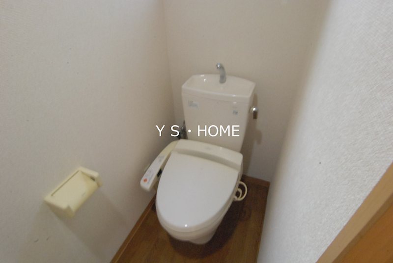 ＪＲ中央線 武蔵境駅 徒歩5分 2階建 築22年のトイレ写真