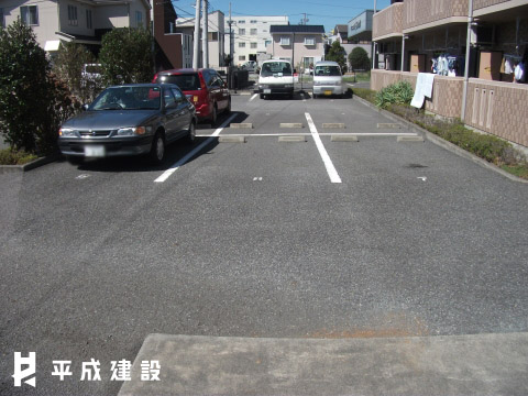 駐車場　駐車場